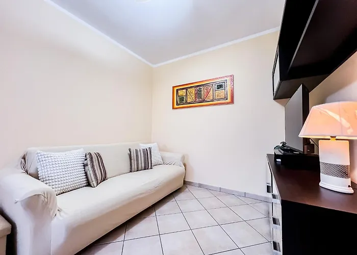 Ginestra House Lägenhet Olbia