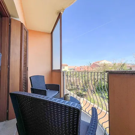 Ginestra House * أولبيا