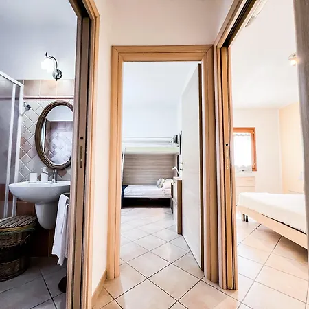 Διαμέρισμα Ginestra House *
